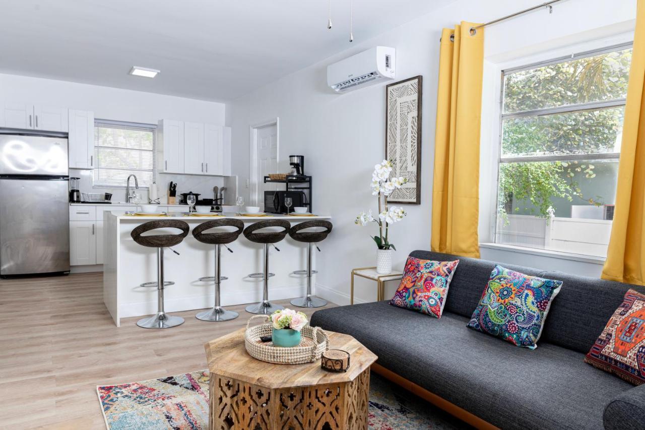 Beautiful Casita With King Bed And Private Patio Close To Calle 8, Mia Airport, Coral Gables Miami Bagian luar foto