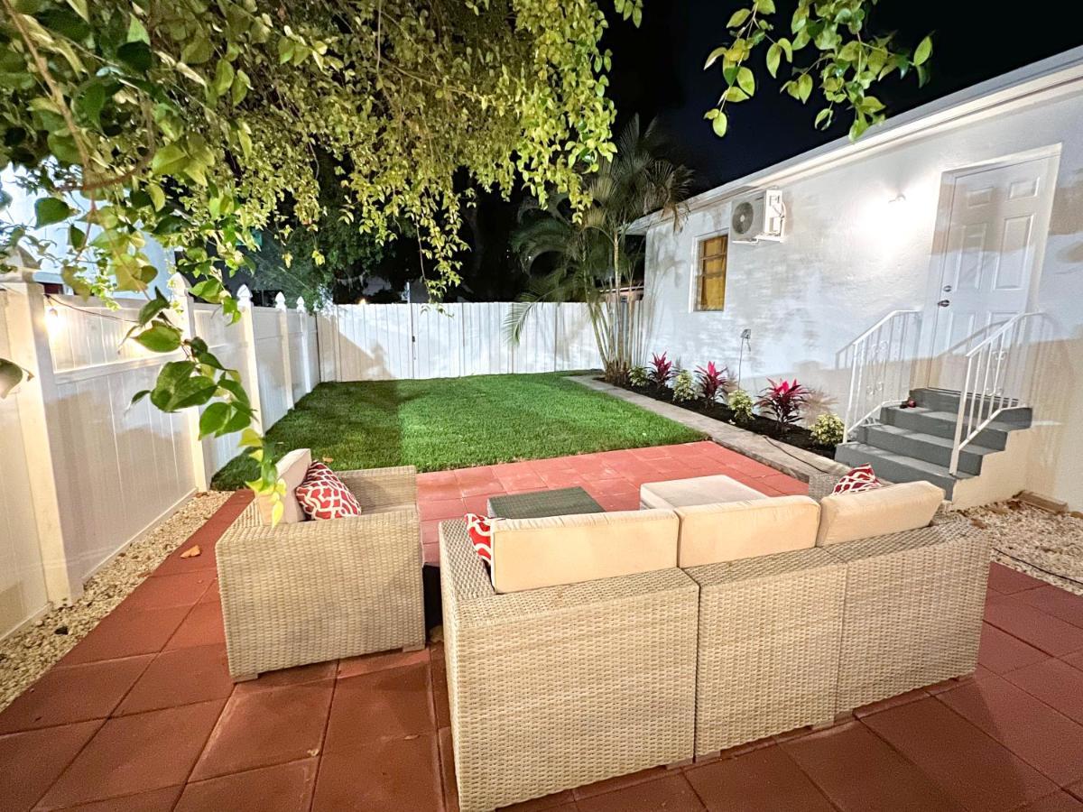 Beautiful Casita With King Bed And Private Patio Close To Calle 8, Mia Airport, Coral Gables Miami Bagian luar foto